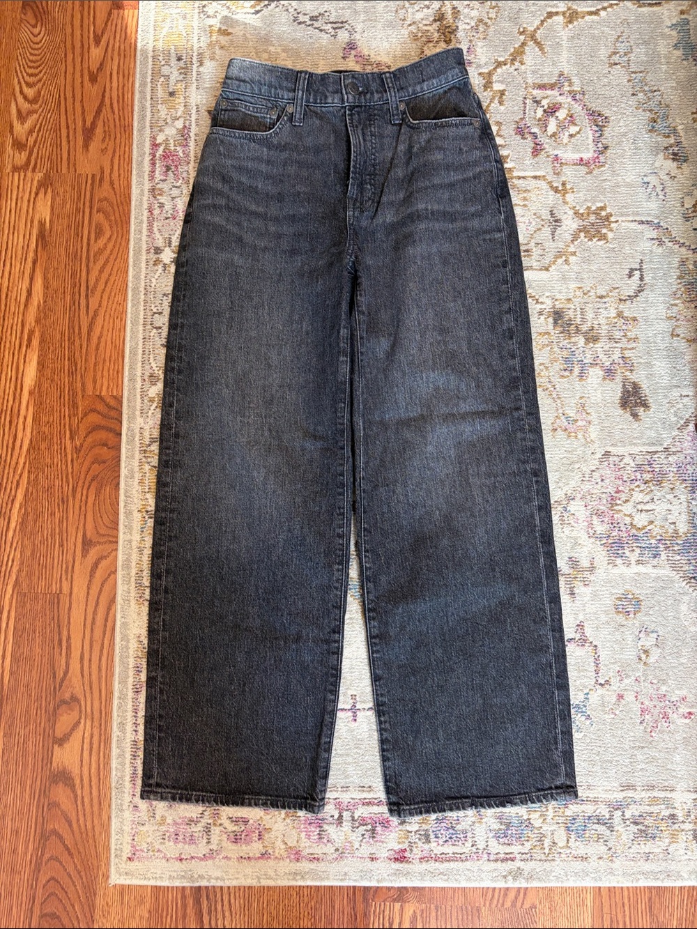 Like New Madewell Women’s “The Perfect Vintage Wide Leg Cropped Jean” size 24 - Picture 1 of 4